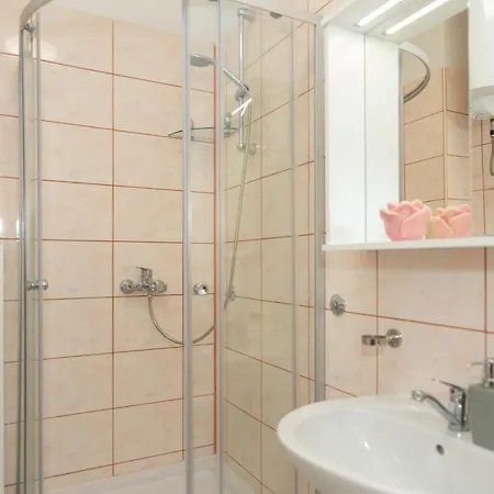 아파트 Two Lakes 이모츠키