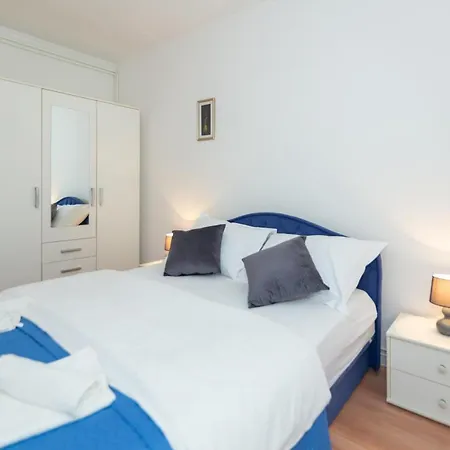 아파트 Two Lakes 이모츠키